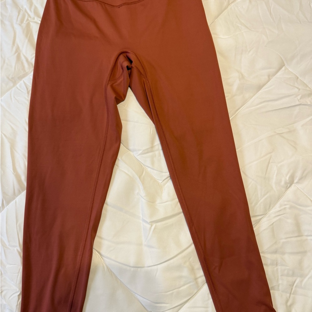 Gym shark elevate leggings.